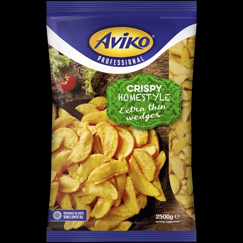 packshot dünne kartoffelspalten in blauem aviko beutel