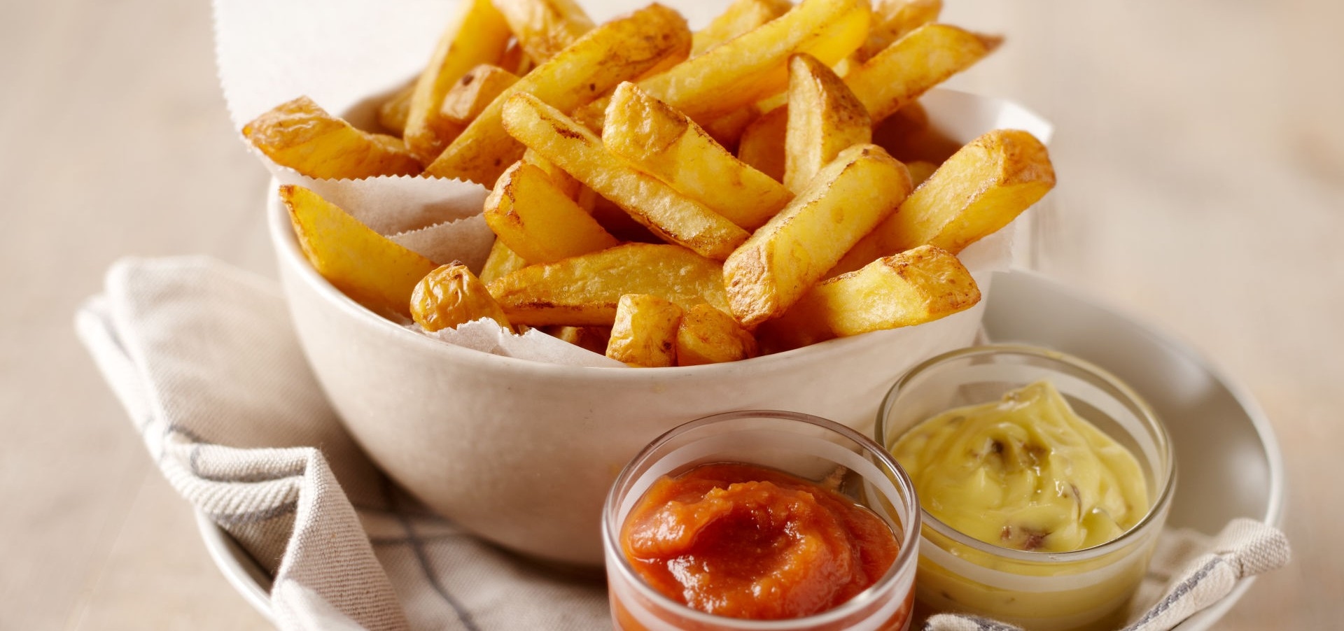 ketchup-en-ansjovis-mayonaise